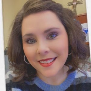 Meet your Posher, Lacey